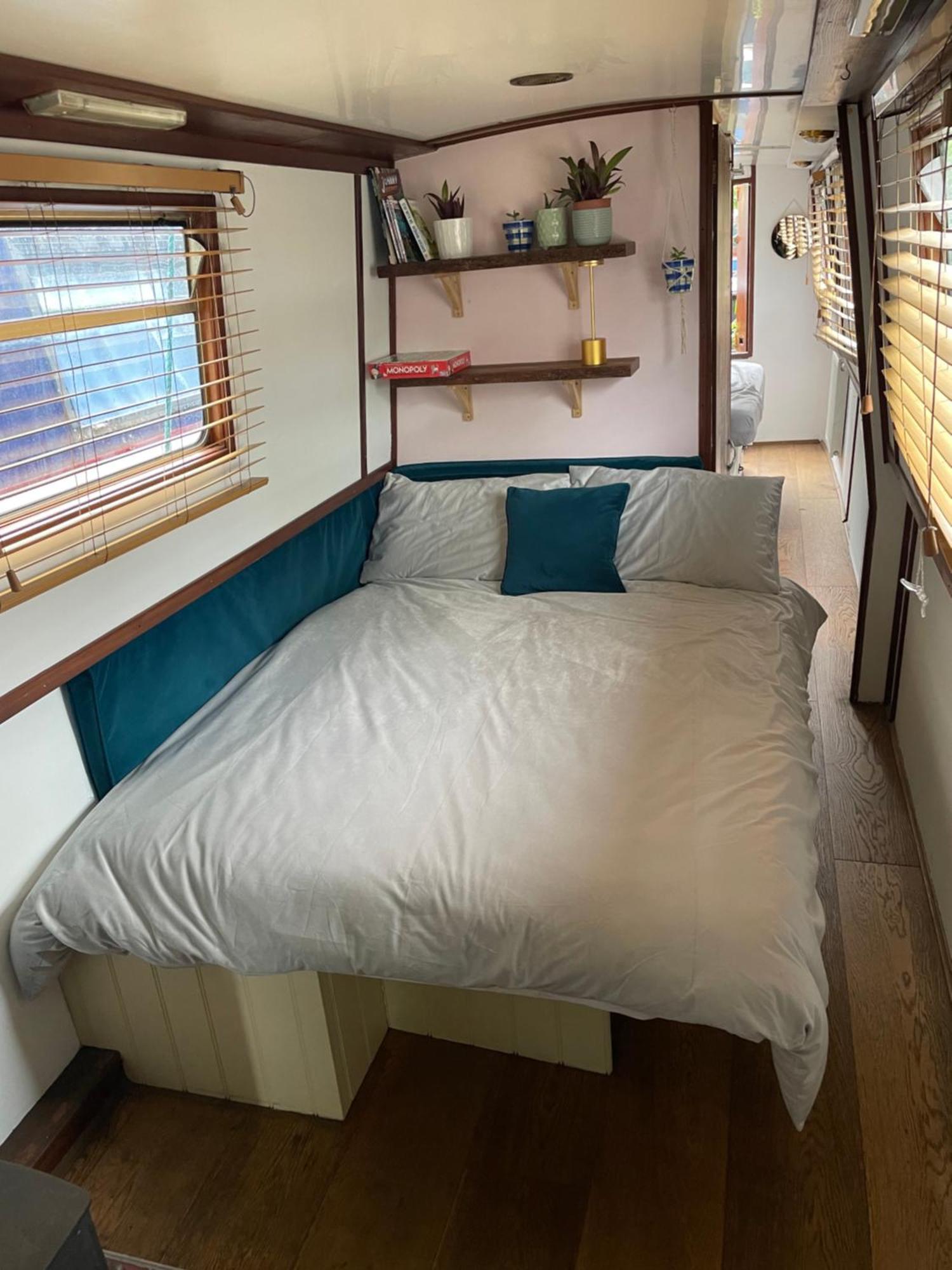 Lovely Canal Boat In Little Venice For Family & Friends Botel